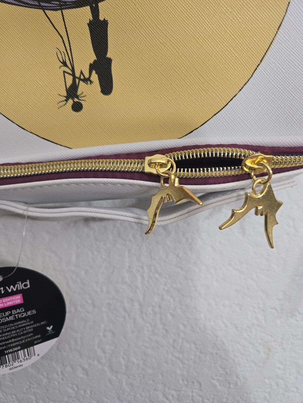 Disney Wet N Wild Nightmare Before Christmas Make-Up Bag Case 2 Side Graphic NEW - Picture 3 of 8